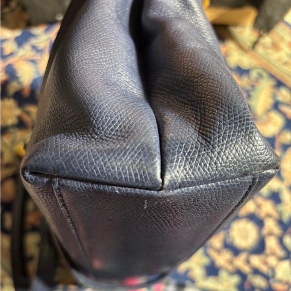 MCM Navy Blue Leather Tote Bag with suede interior - Picture 6 of 15